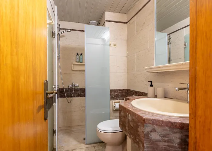 The - Avra * Kos Town