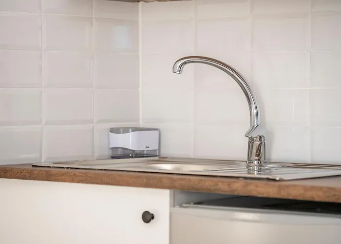 Apartment The - Avra